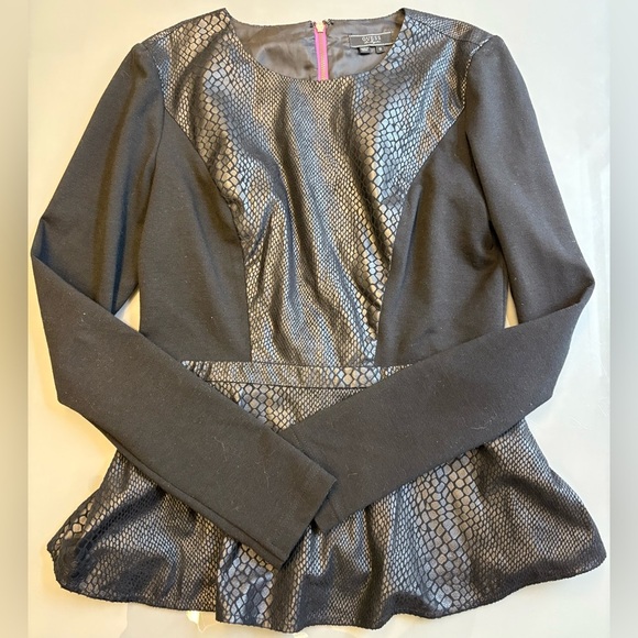 Guess Black Peplum Blouse Long Sleeve faux leather snakeskin women's size Small - Picture 1 of 7